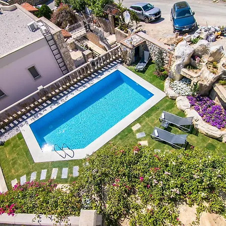 Stone - Private Pool & Garden Villa *