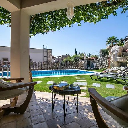Stone - Private Pool & Garden Villa *